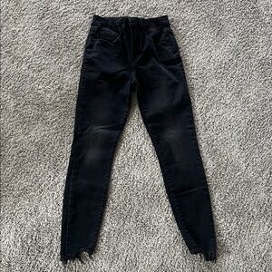 Good American Good Legs Straight High-Rise Jeans in Black
